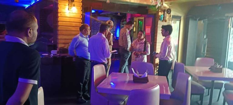 देहरादून: महिलाओं एवं स्थानीय नागरिकों की शिकायत पर DM ने दिए कार्यवाही के निर्देश