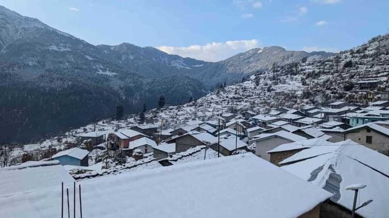 उत्तराखंड मौसम: बारिश और बर्फबारी को लेकर येलो अलर्ट जारी