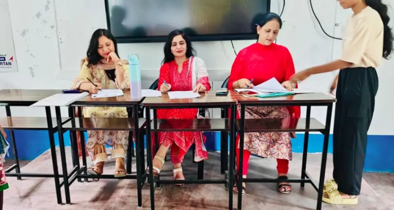 राजकीय महाविद्यालय खाड़ी में प्रवेश प्रक्रिया शुरू, नवयुवाओं में बढ़ा शिक्षा के प्रति उत्साह