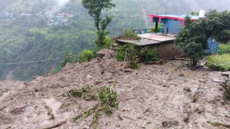 रुद्रप्रयाग: बसुकेदार क्षेत्र में बादल फटा, कई गांवों में तबाही, राहत-बचाव जारी