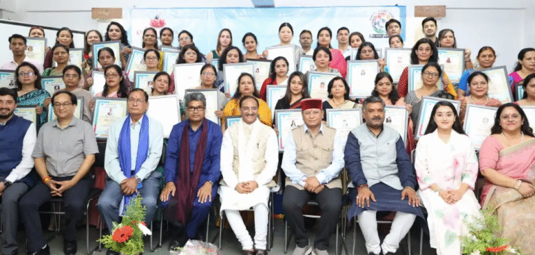 देहरादून में ज्ञान गंगा सम्मान 2025, शिक्षकों के योगदान को किया गया नमन