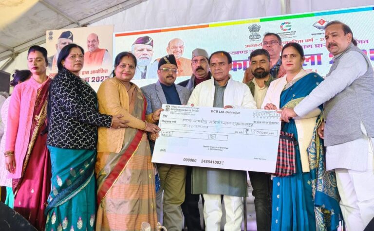 ग्रामीण समृद्धि की धुरी बनेगी सहकारी समितियांः डॉ. धन सिंह रावत
