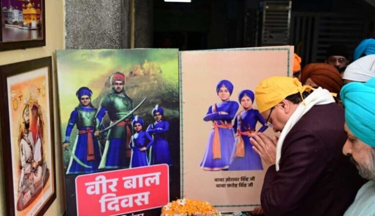 वीर बाल दिवस पर गुरूद्वारा पहुंचे मुख्यमंत्री धामी