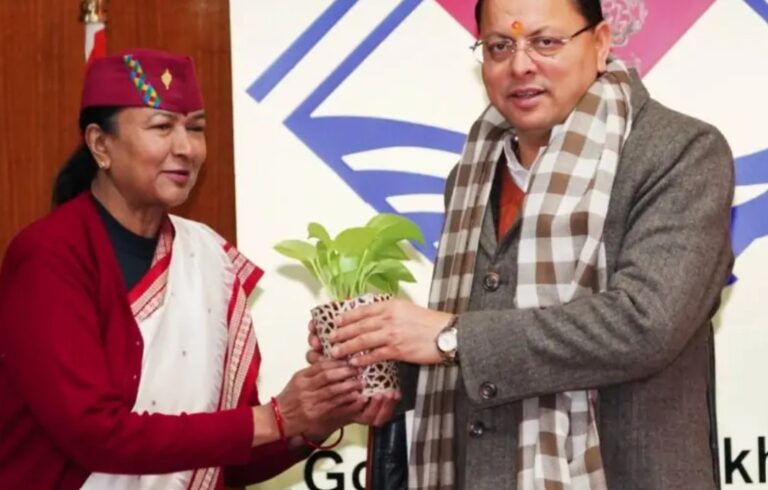 सूचना का अधिकार: जन सशक्तिकरण और पारदर्शी प्रशासन का सशक्त आधार — मुख्यमंत्री