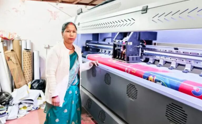 लखपति दीदी संतोषी गणतंत्र दिवस परेड में करेंगी उत्तराखंड का प्रतिनिधित्व