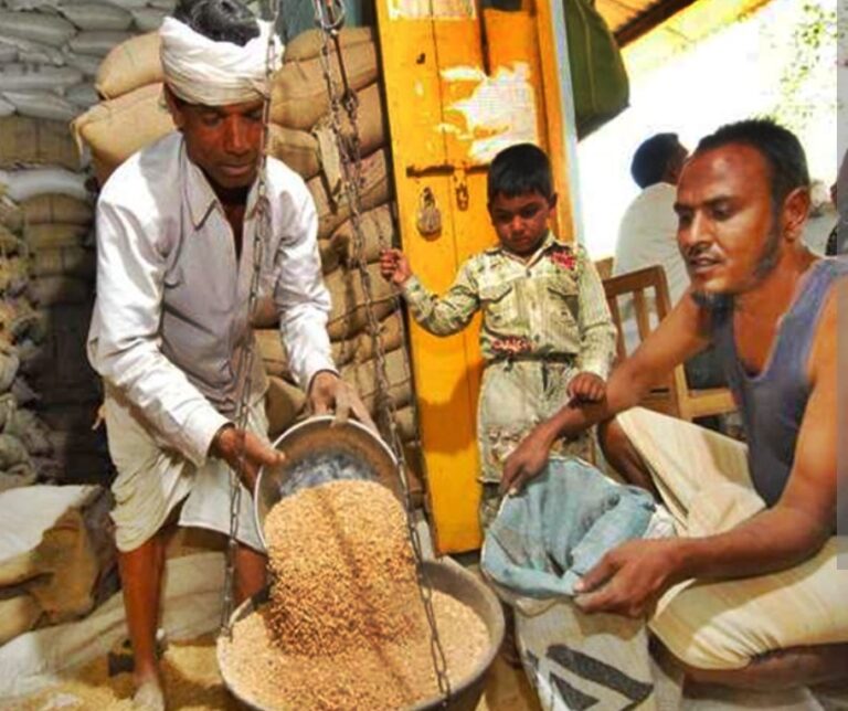 बड़ी राहत: अप्रैल में मिलेगा तीन महीने का राशन