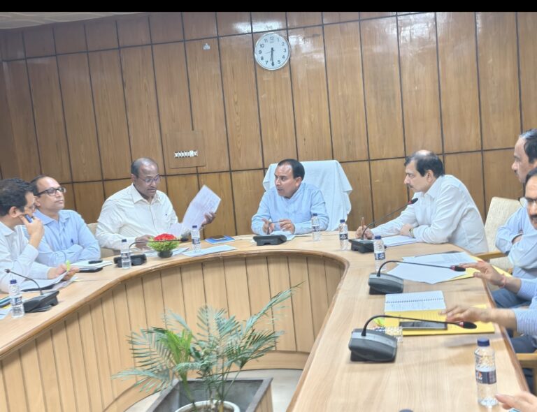 कैबिनेट में रखे जायेंगे त्रिस्तरीय ढांचा व ओपीएस प्रकरणः डाॅ. धन सिंह रावत