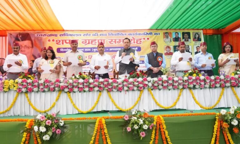 सचिवालय सुशासन, पारदर्शिता और जनविश्वास का प्रमुख केंद्र : धामी