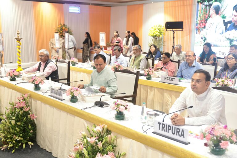 पीएम पोषण योजना के तहत सामग्री लागत में हो वृद्धिः डाॅ. धन सिंह रावत