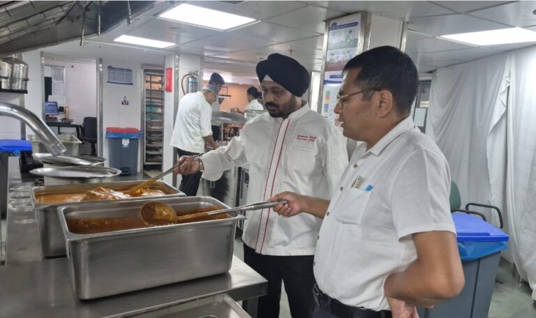 नामचीन होटलों की रसोई से स्टोर तक ताबड़तोड़ छापेमारी