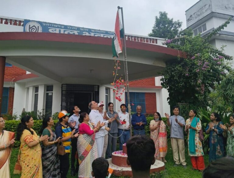 बाल भवन में हर्षोल्लास से मनाया गया स्वतंत्रता दिवस