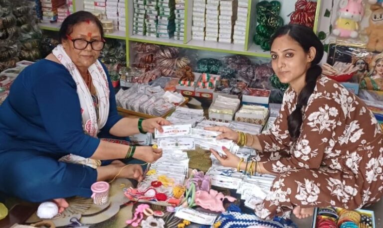सास-बहू की अनोखी राखियों ने बटोरी सुर्खियां