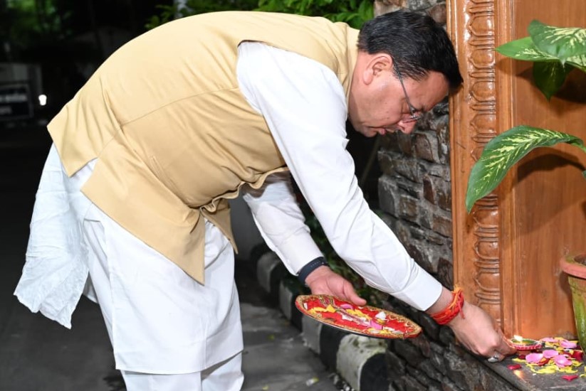 पीएम के जन्मदिवस पर सीएम धामी ने जलाया ‘आशीर्वाद का दीया’
