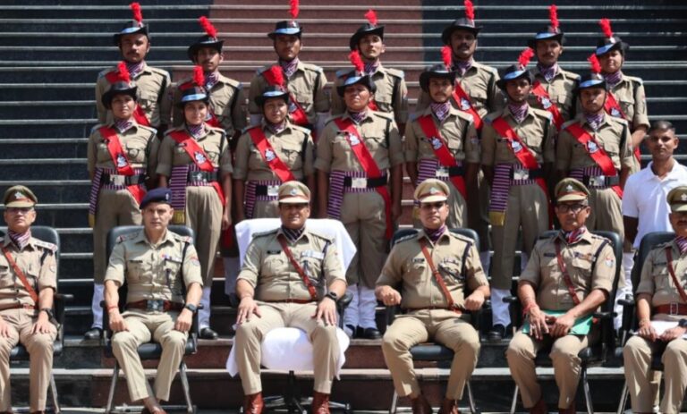 कड़ा प्रशिक्षण पूरा, 15 आरक्षी बने पुलिस बल का हिस्सा